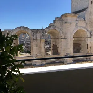 Climatise Avec Balcon Face Aux Arenes D'arles Apartment Arles